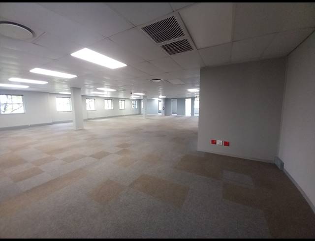 486M² OFFICE TO LET IN BRYANSTON